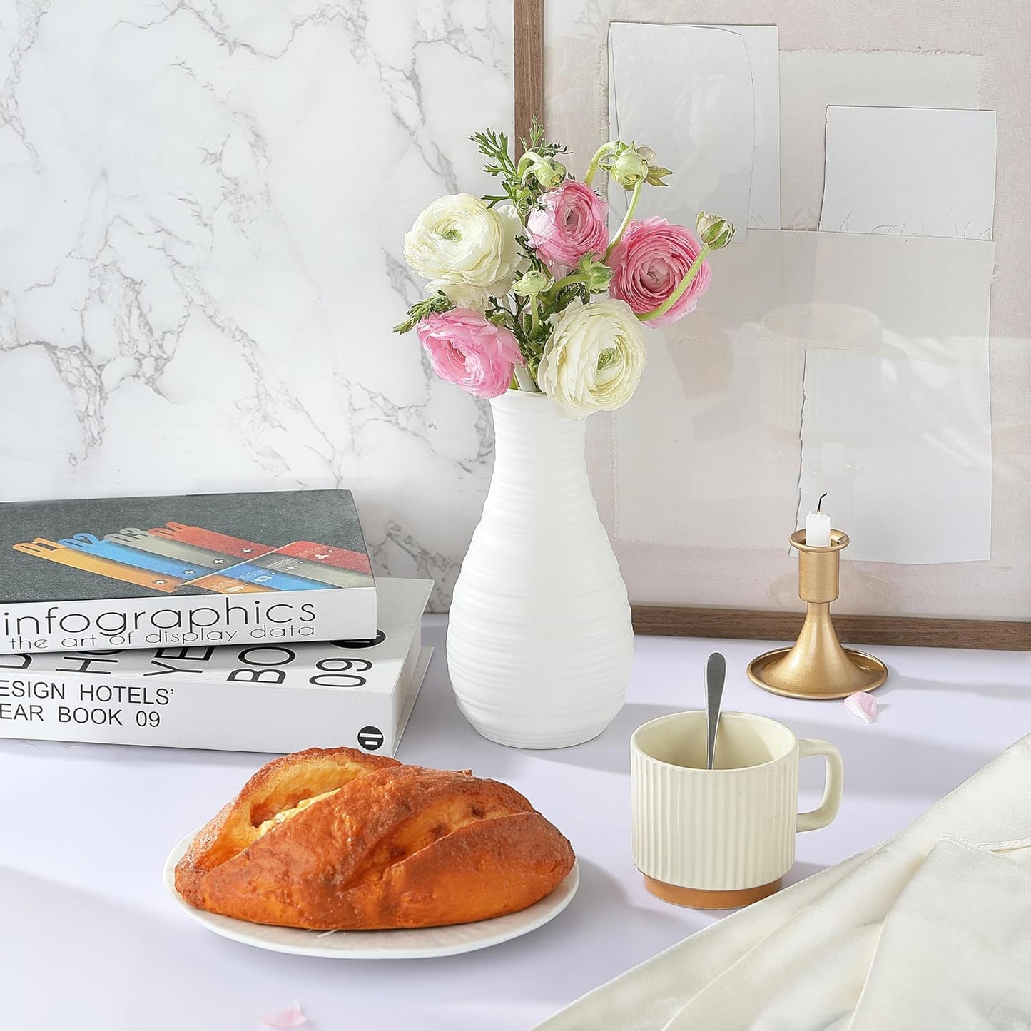 White Plastic Flower Vase, Ceramic-Look Decorative Vase for Flowers
