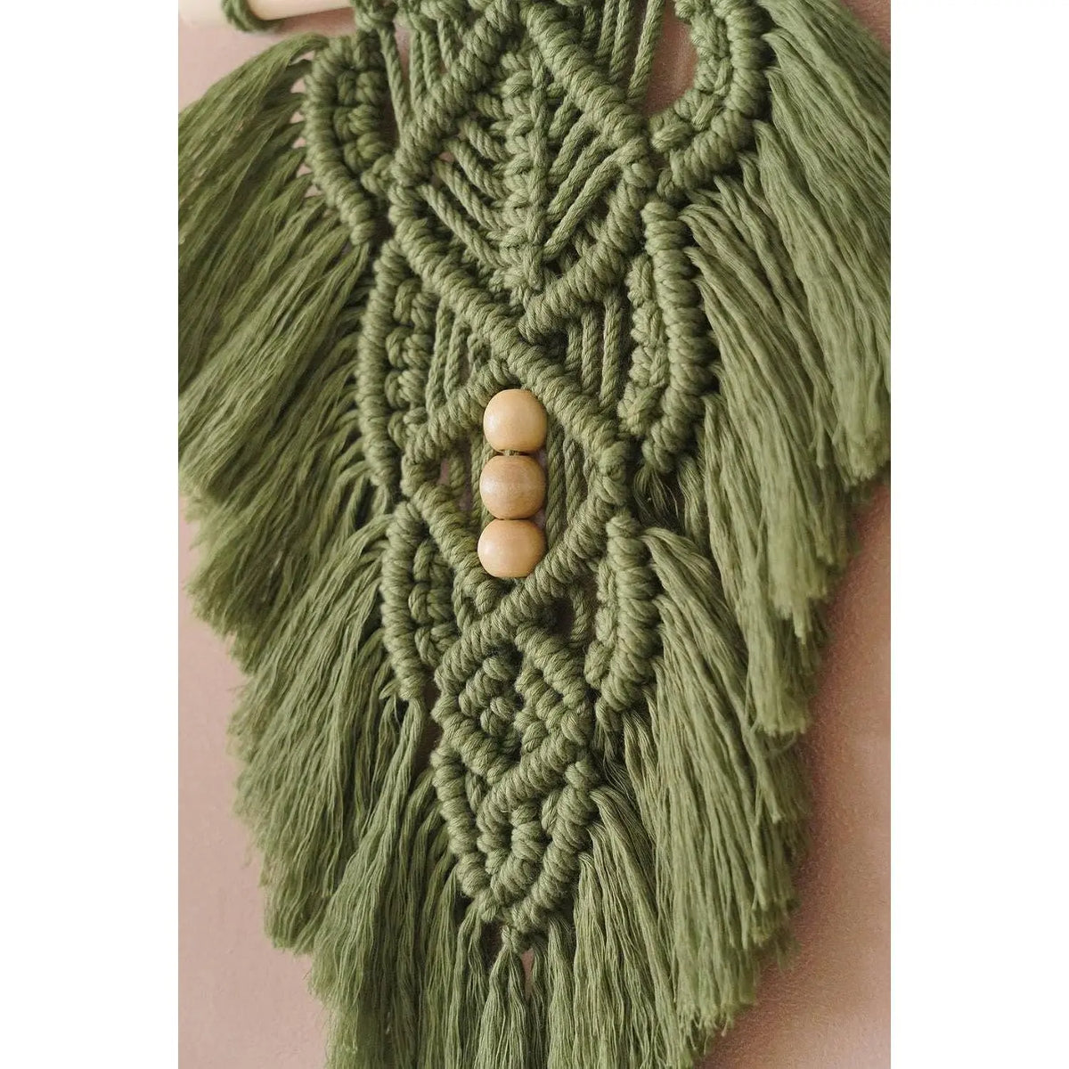 Boho Macrame Wall Hanging Leaves,Green Woven Leaf Tapestry,Tapestry Bohemian Chic Wall Décor, Feather Walls Hanging Boho Decor for Dorm Home Bedroom Western Room Decoration Gift for Women