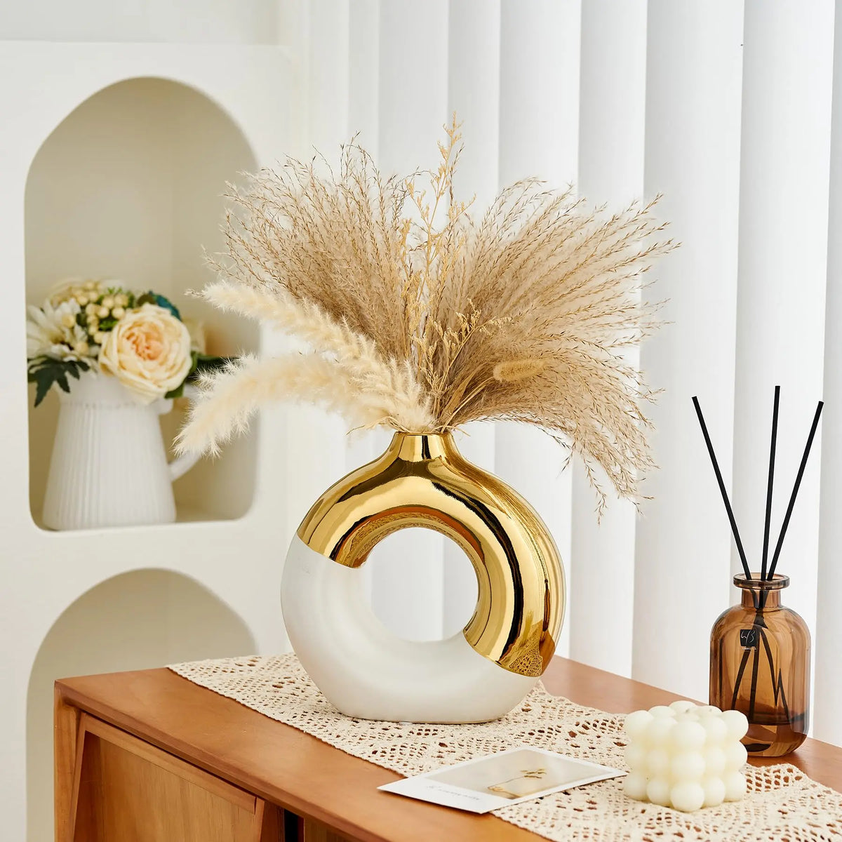 Platinum Ceramic Oval Centerpiece Vase - Plain, Modern, Bohemian, Minimalist Decorative Modern Plant Vase for Entryway, Dried Flower & Reed Holder, Special Occasion Souvenir (O-shaped Design)