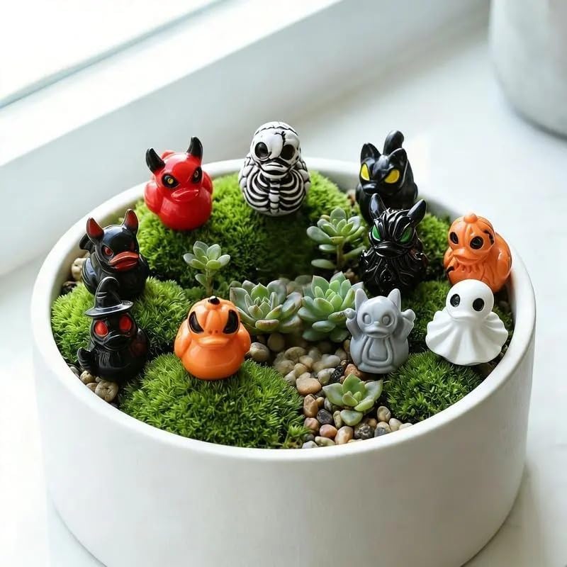 Mini Devil Ghost Skull Resin Ducks – Cute Spooky Desktop Decor, Creative Mini Garden Ornament, Halloween Christmas Party Gift (20)