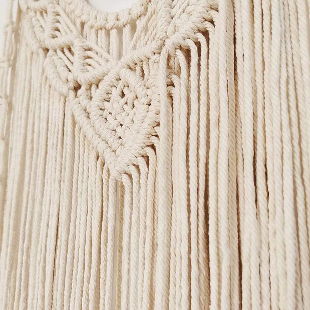 simpleSS Macrame Wall Hanging Boho Macrame Tapestry Woven Home Decor Wall Pediment - Beautiful Apartment Bedroom Dorm Room Decoration (15.7” W×27.5” L)